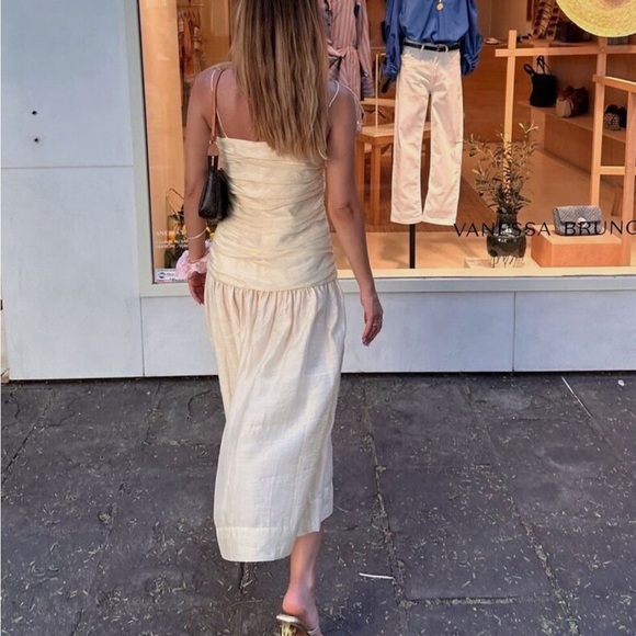 Beautiful Zara NWT draped pale yellow dress Medium - Picture 10 of 14